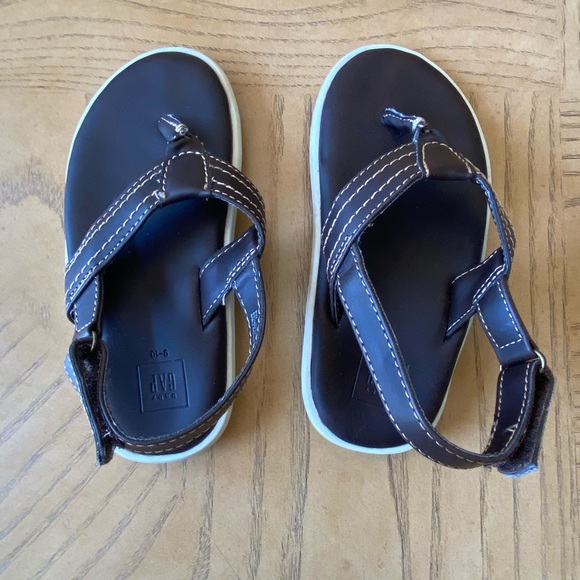 Gap faux leather sandals 9/10 - Picture 1 of 4